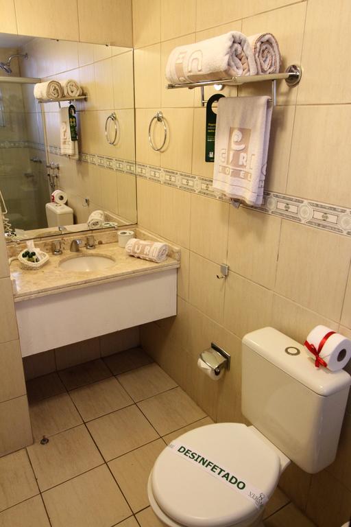 Hotel Curi Executive Pelotas Rum bild